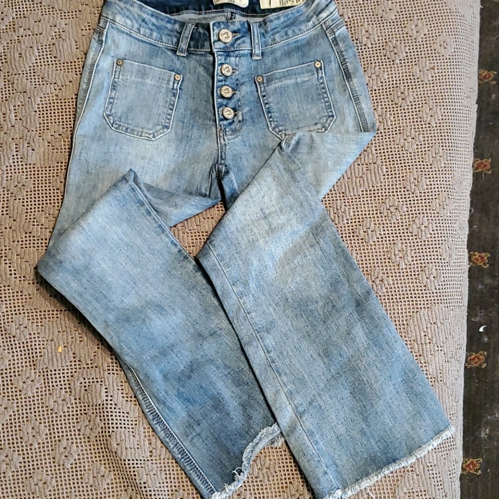 Cropped junior size 1 jeans